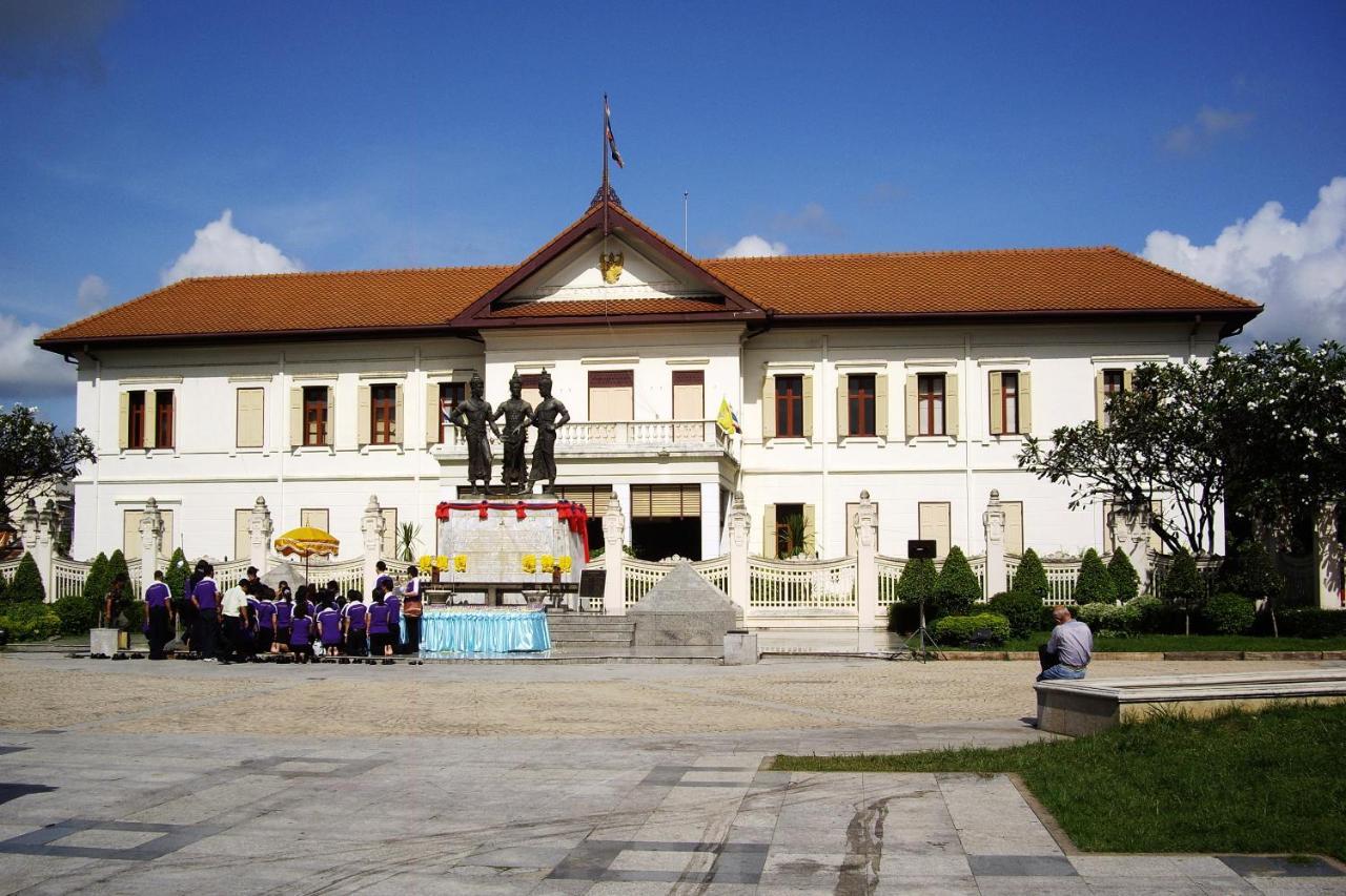 Oyo 988 Good Morning Chiang Mai Tropical Inn Exterior photo