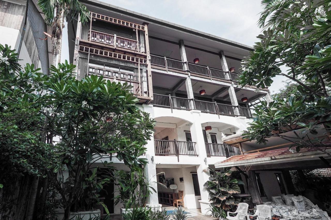 Oyo 988 Good Morning Chiang Mai Tropical Inn Exterior photo